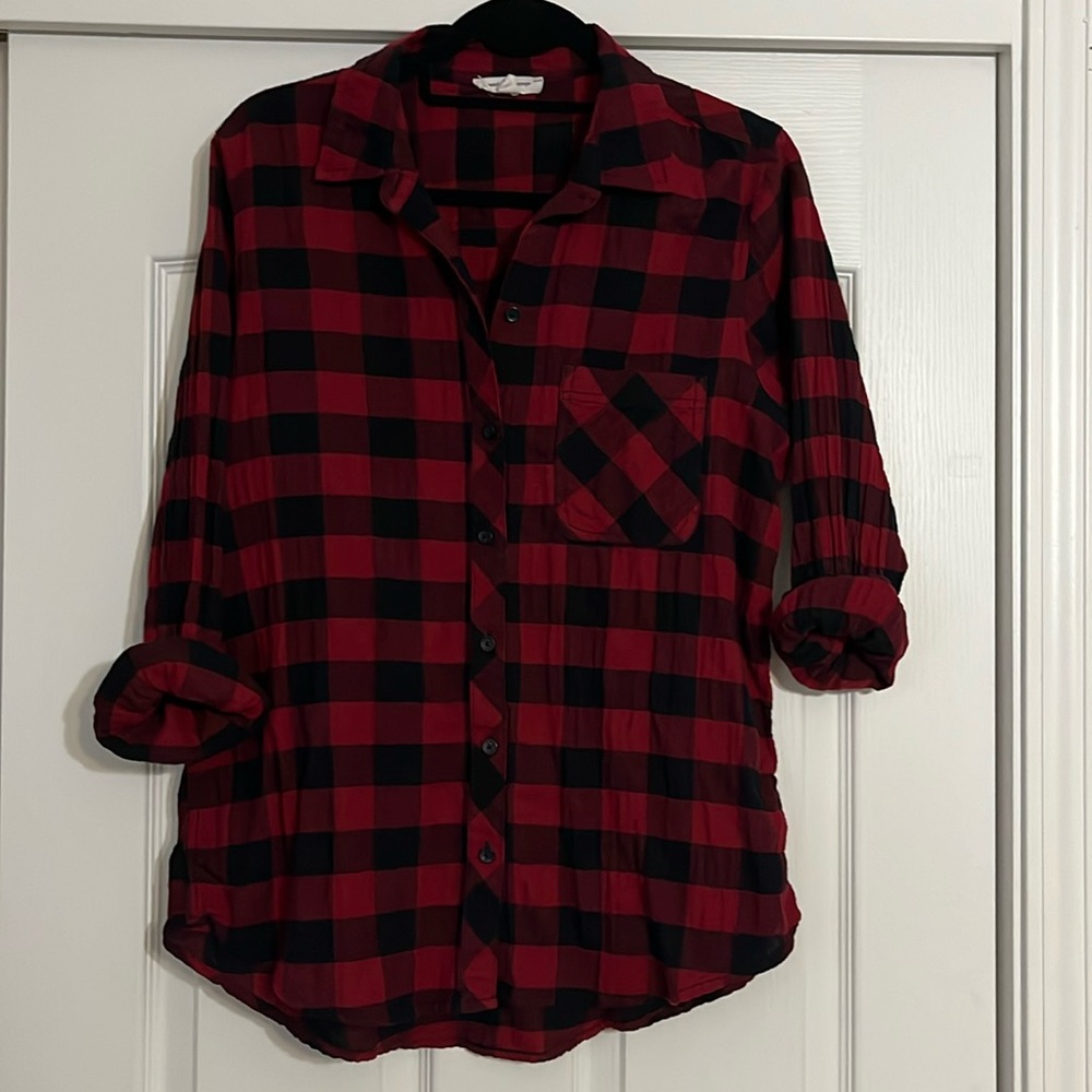 Red and black plaid beachlunchlounge button-up shirt